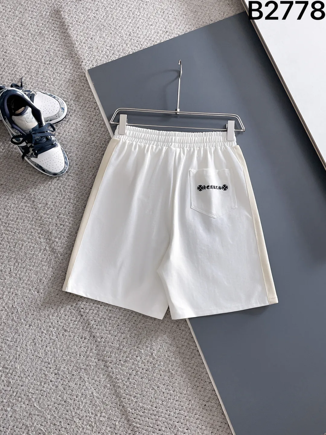 New Arrival ， ， logo。 ， ， ， ， Breathable， ， ：White Black Sizes：M-4XL